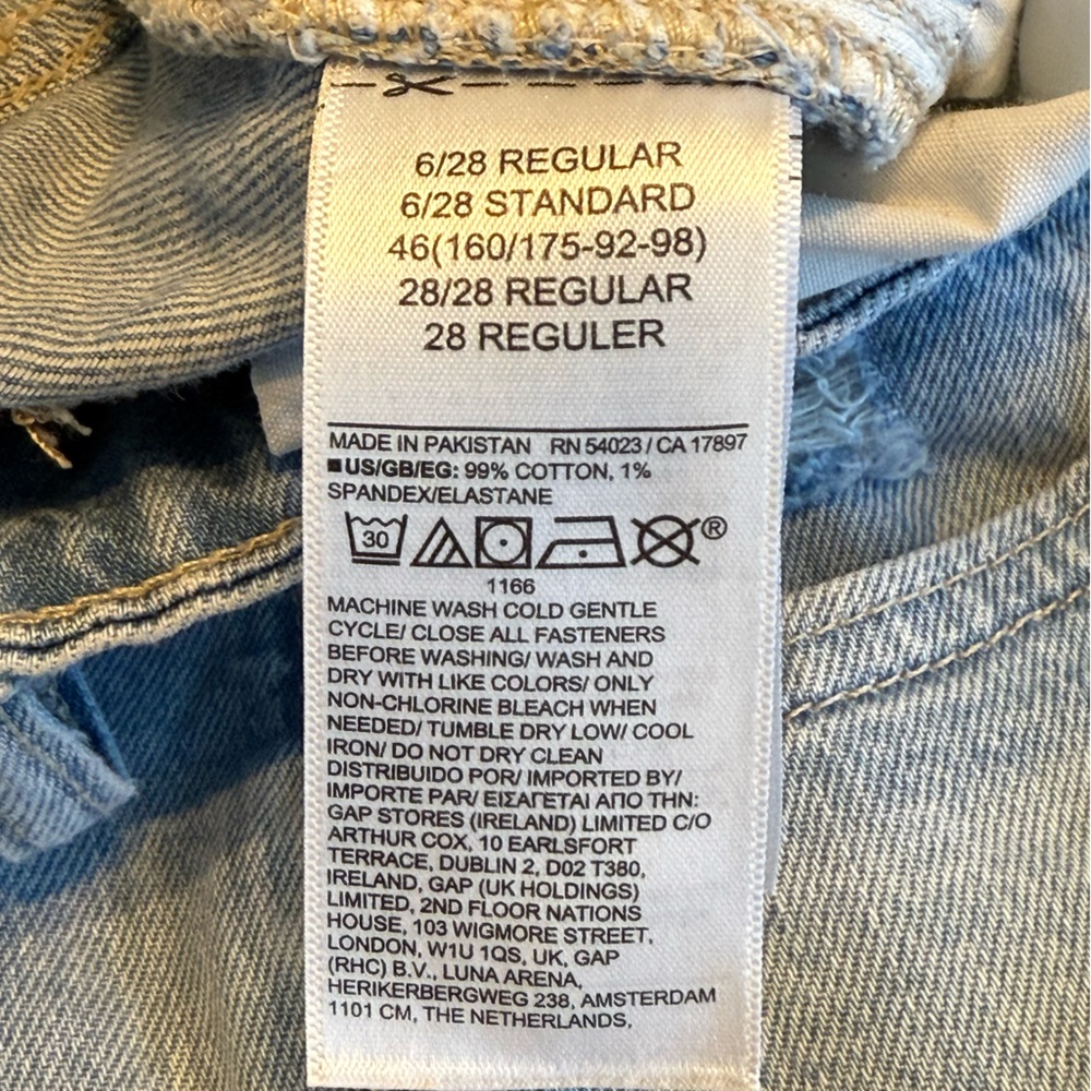 GAP Denim Universal Slim Boyfriend size 6/28 light washed - Picture 4 of 7